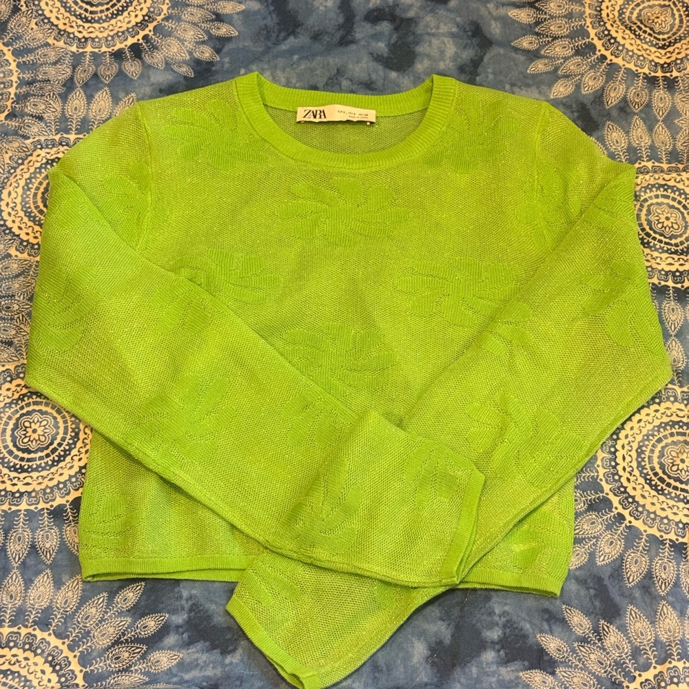 Zara Vibrant flower 🌼 Lime Knit Top